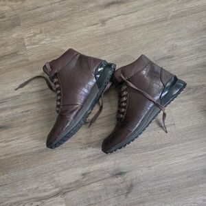 Stylish Dark Brown Chukka Boots for Men